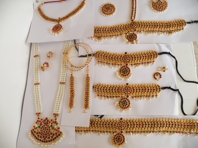 Temple jewelry set