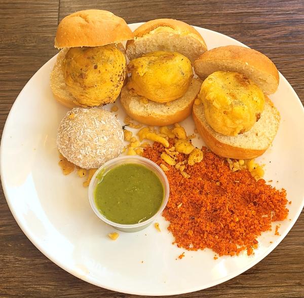 Vada pav