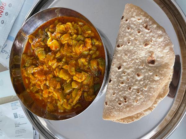 Turayi ki sabji with Roti