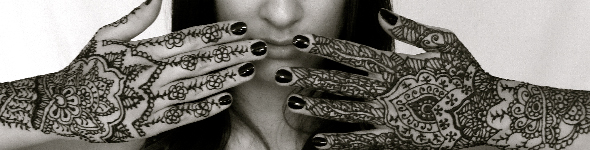 Henna on hands