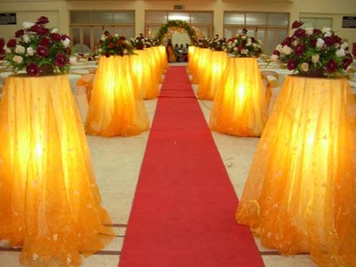 Red Carpet with 12 pcs Roman Pillar