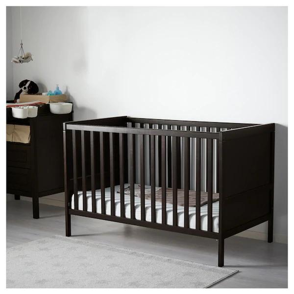 Ikea Crib With Mattress And Bedlinens 70
